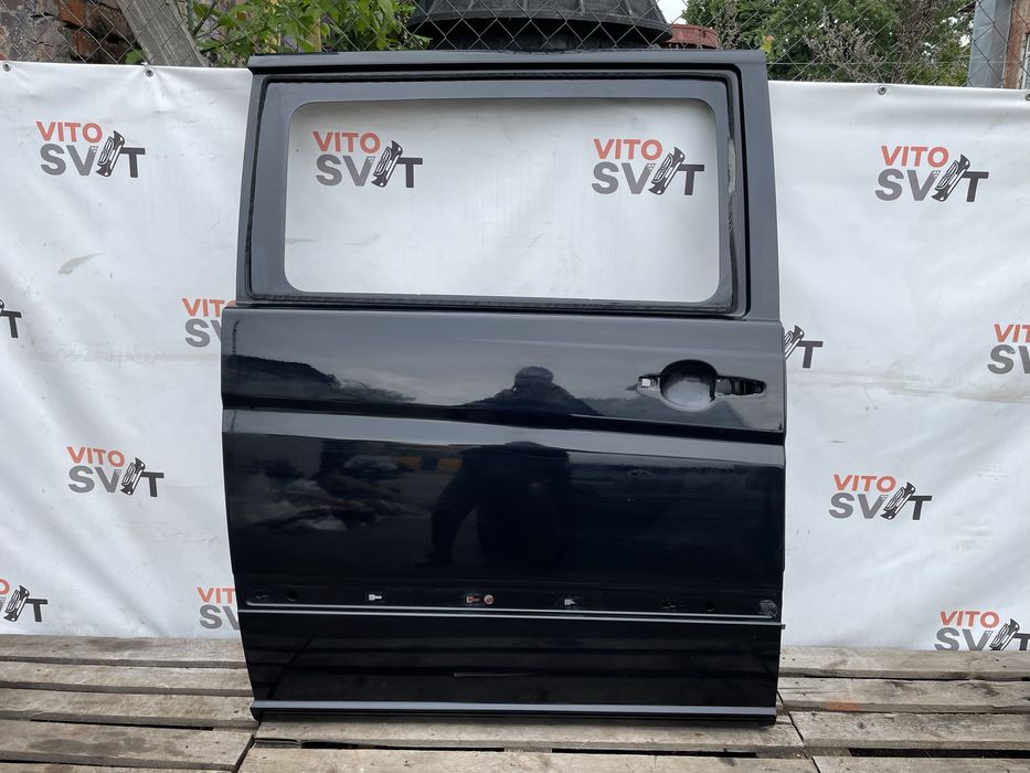 Двери боковые сдвежные правые для VITO-VIANO W639