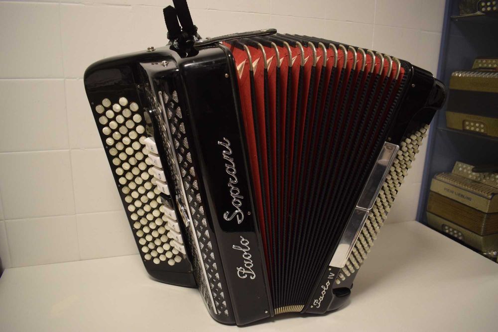 Acordeao Paolo Soprani 4 Voz 120 Baixos, N . 240