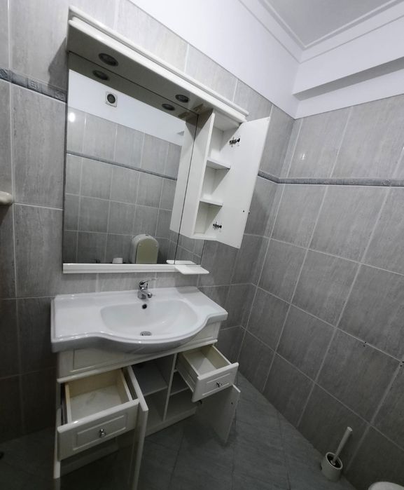 Lavatório de WC com movel