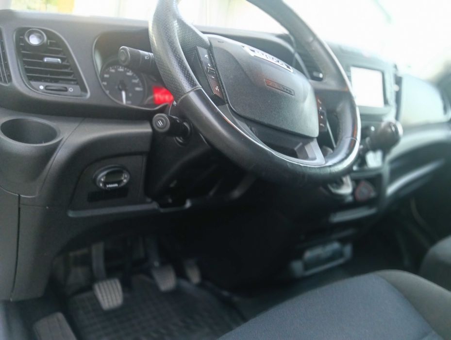 IVECO daily 3.0 diesel  2018 rok L4H23 35S18