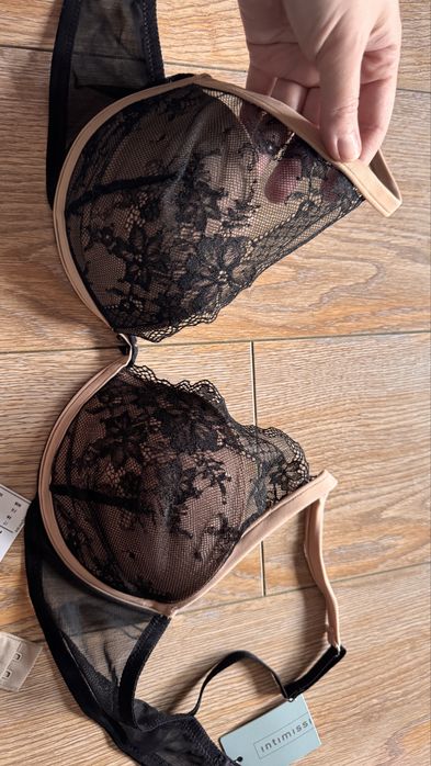 Бюстгальтери Intimissimi 80В