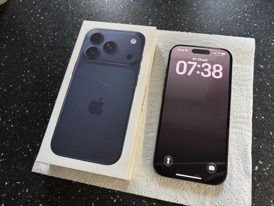 iPhone 17 pro 256GB Deep Blue