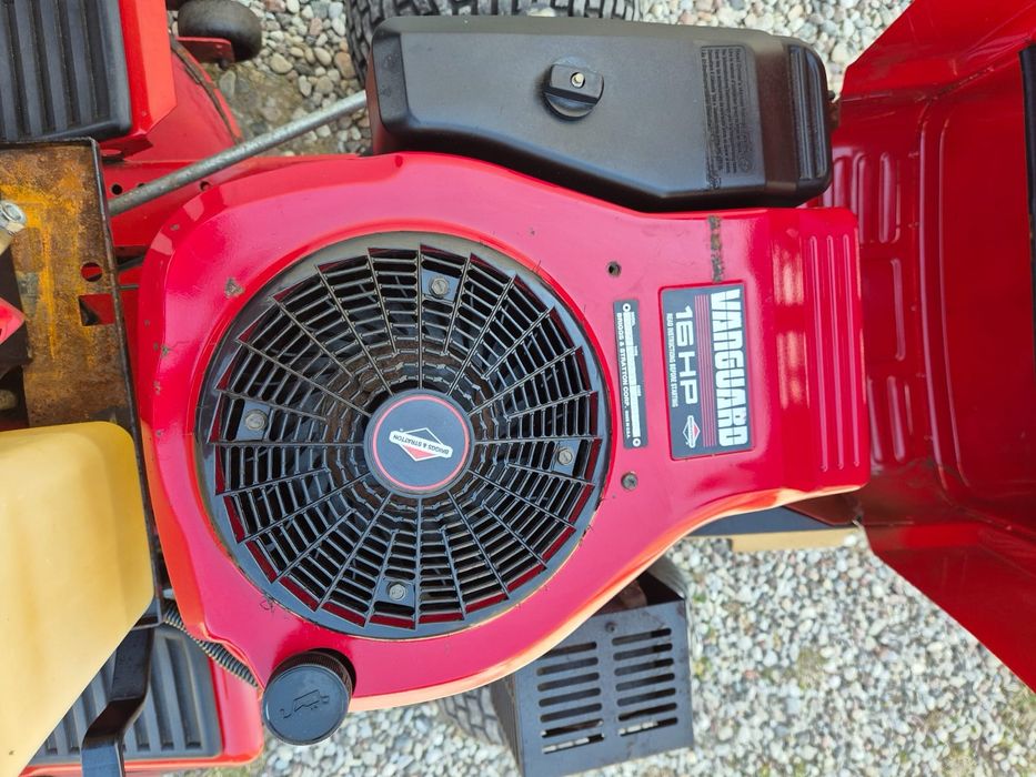 Traktorek ciagniczek kosiarka Westeood S1600 16KM pompa hydro  solidna maszyna