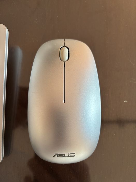 ASUS Wireless Mouse and Keyboard64550422417411121
