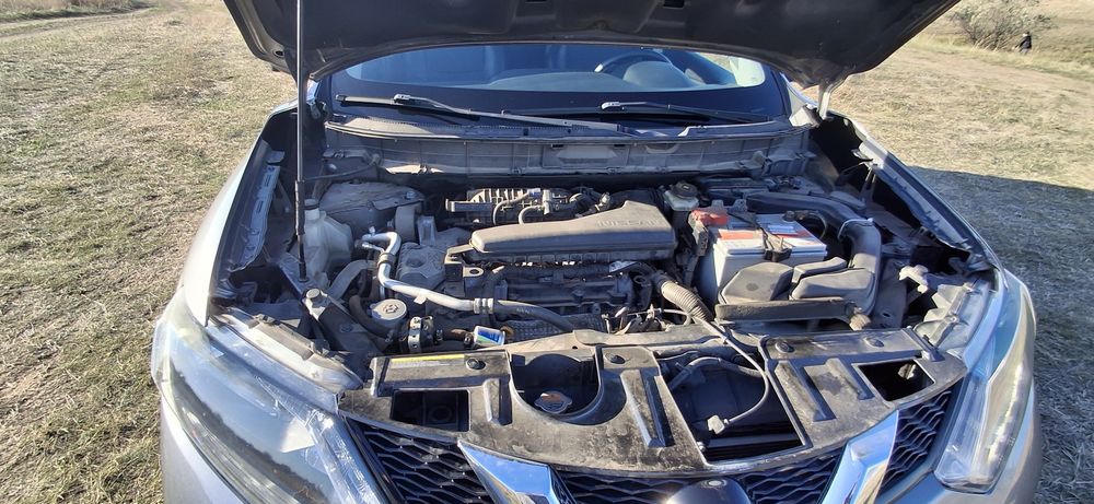 Продам свою машину Nissan Rogue 2015года