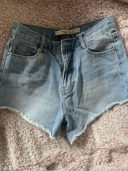 «Джинсові шорти Zara Premium Wash розмір 34 (XS) з високою посадкою».