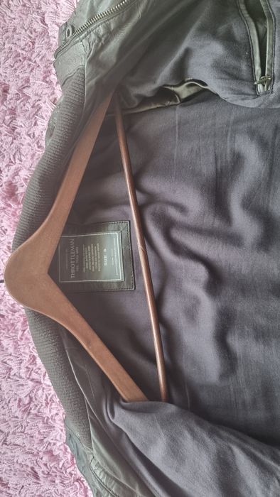 Casaco em pele genuina castanho THROTTLEMAN