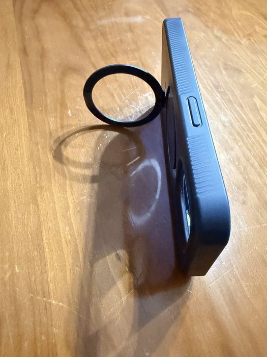 Capa para iPhone 15 – Como Nova