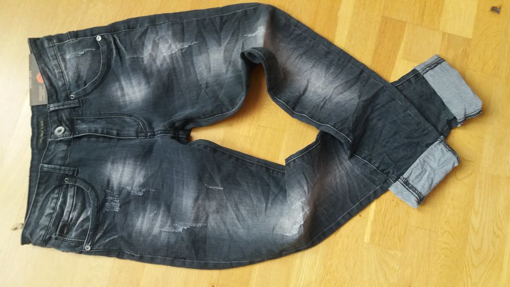 Yes Boy Jeans - nowe meskie jeans roz. 30 czarne przecierane rurki