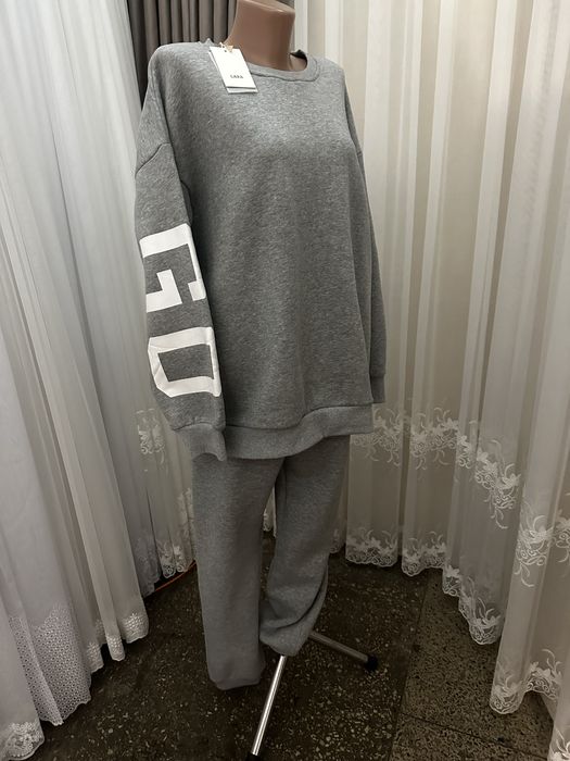 Продам теплий костюм італія