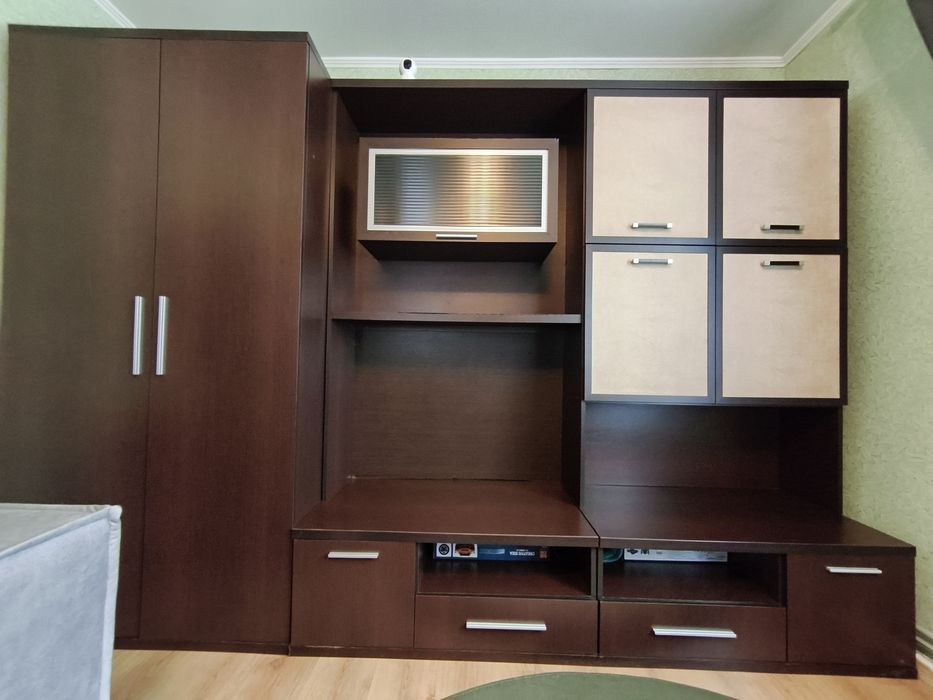 Модульна стінка  шафа у вітальню