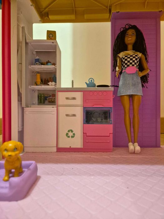 Domek, kamper, szafa barbie