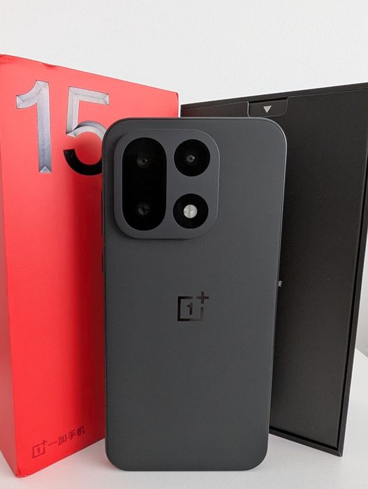 Oneplus 15, Infinite Black. C/garantia
