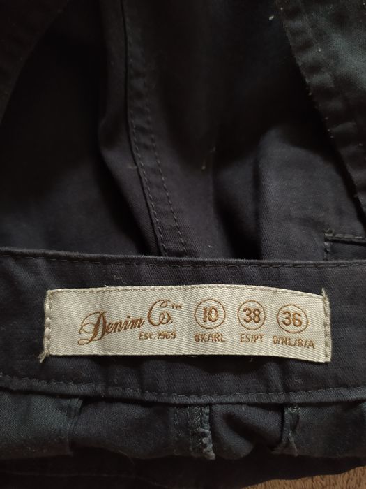 Granatowe ogrodniczki