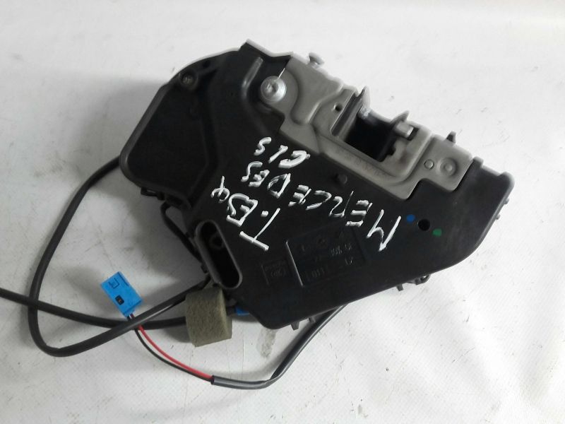 Fechadura / fecho porta trás esquerdo MERCEDES-BENZ CLS (C219)
