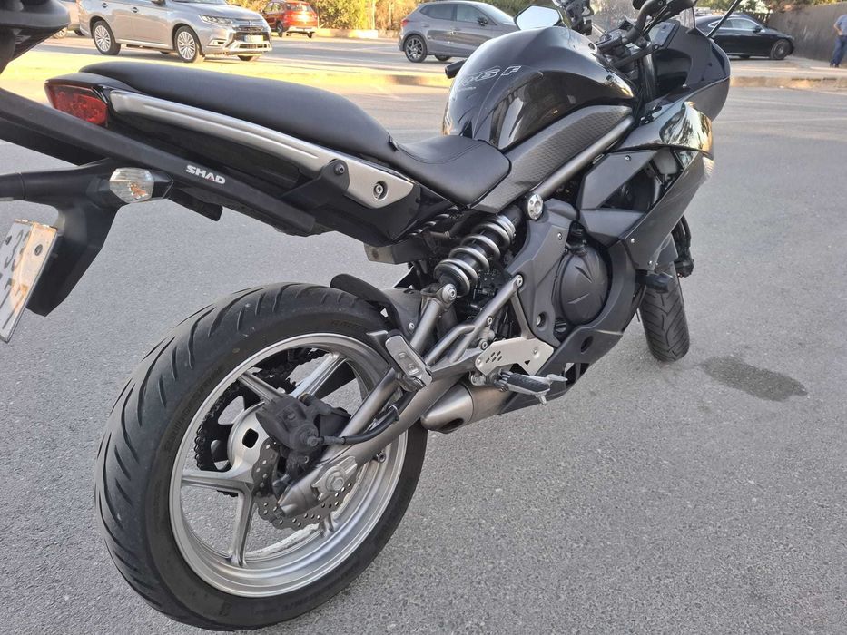 Kawazaki ER6F 2010