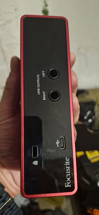 Monitor Studyjny Yamaha hs8 + interfejs Focusrite scarlet solo.  NOWE!