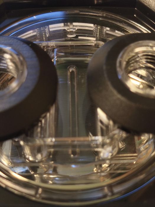 Водоблок Corsair Hydro XSeries C7 RGB PRO для процесорів 1851 1700 1/4