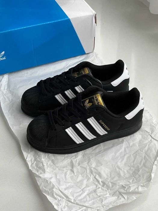 Buty sportowe Adidas_Superstar_Czarno_Biały_Gum Rozmiar.41