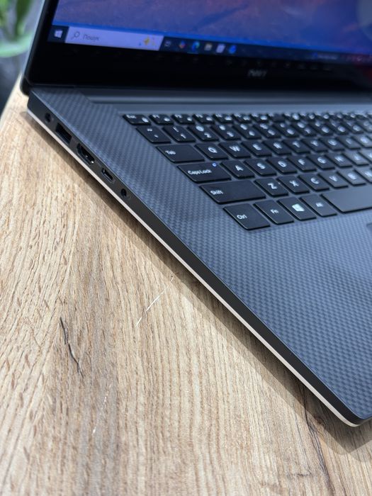 Dell Precision 5540  4K• IntelCore i5 • Nvidia Quadro T1000