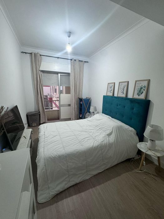 Quarto p/ Casal ou Rapariga ao pé da estação de Alhandra