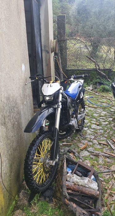 Husqvarna WR 250cc