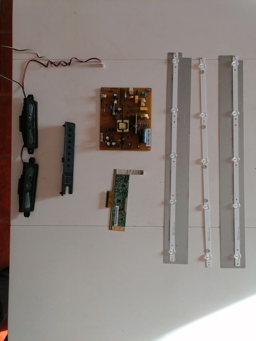 Televisao TV Mitsai Led 28 Polegadas para peças