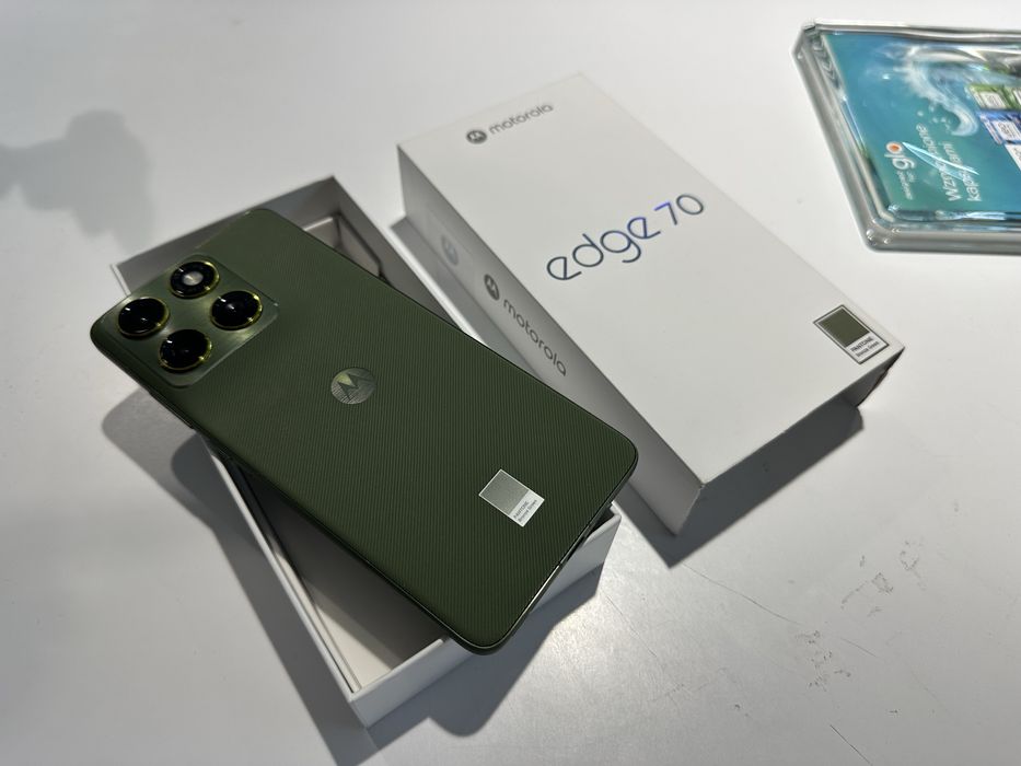 Motorola Edge 70, gwarnacja, pudelko