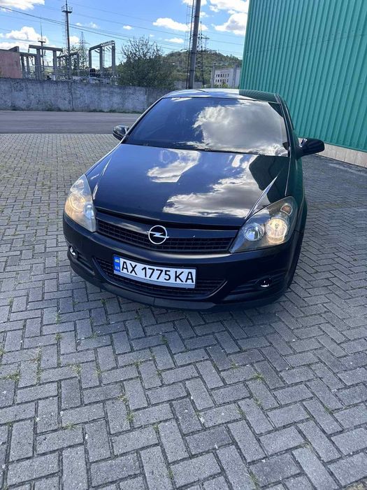 Продам Opel Astra H