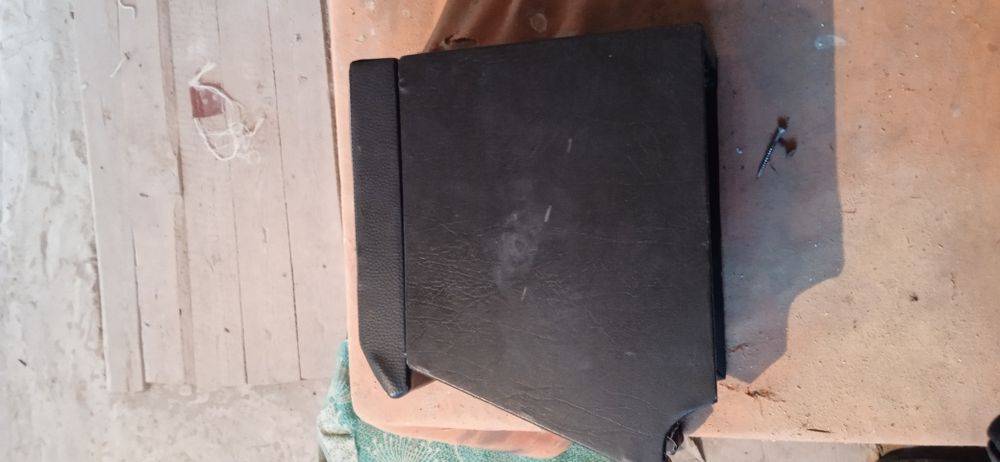 Підлокітник ваз Калина