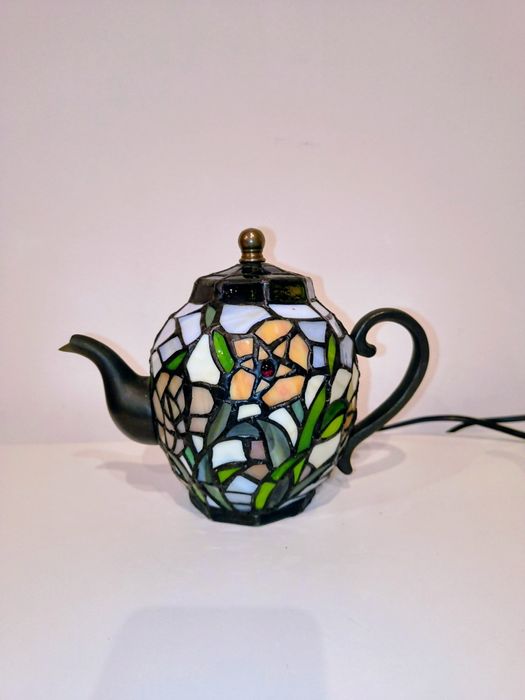 Tiffany lampa witrażowa stołowa / nocna / biurowa "imbryk"