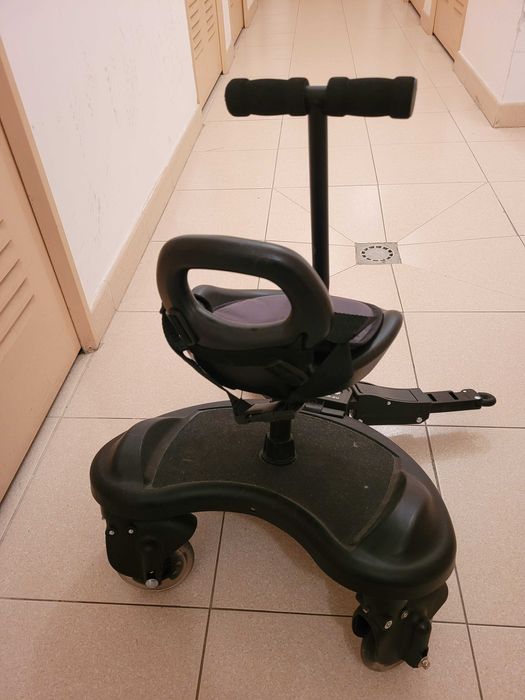 Plataforma para carrinho de bebé