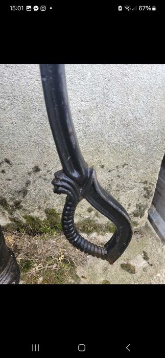 pompa żeliwna ozdobna