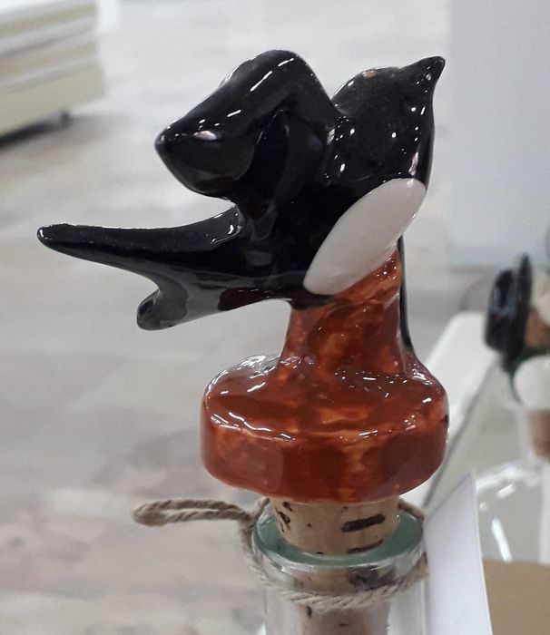 Rolhas com Figuras em Cerâmica Vidrada