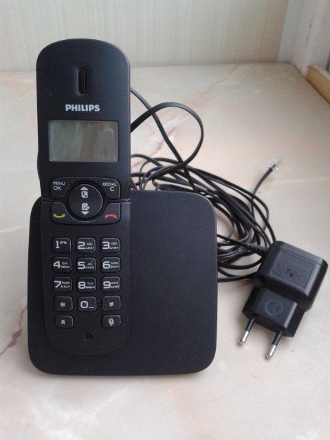 Телефон "Philips"