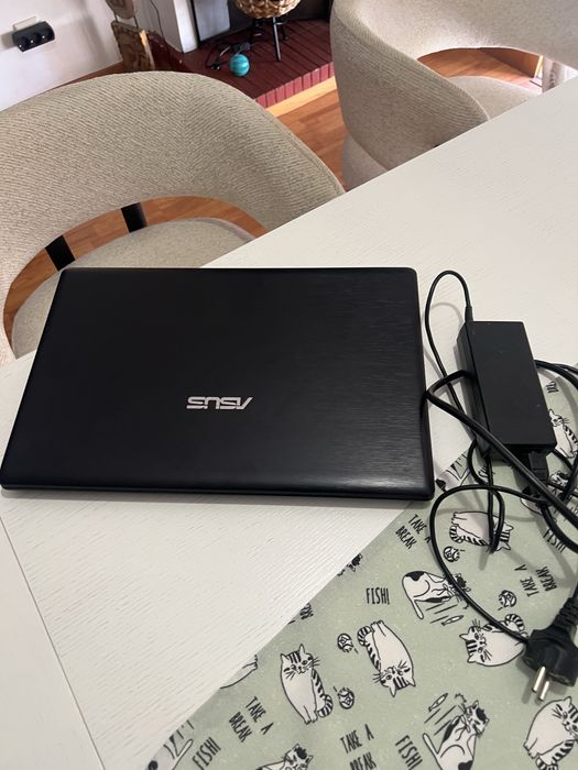 Computador Asus….