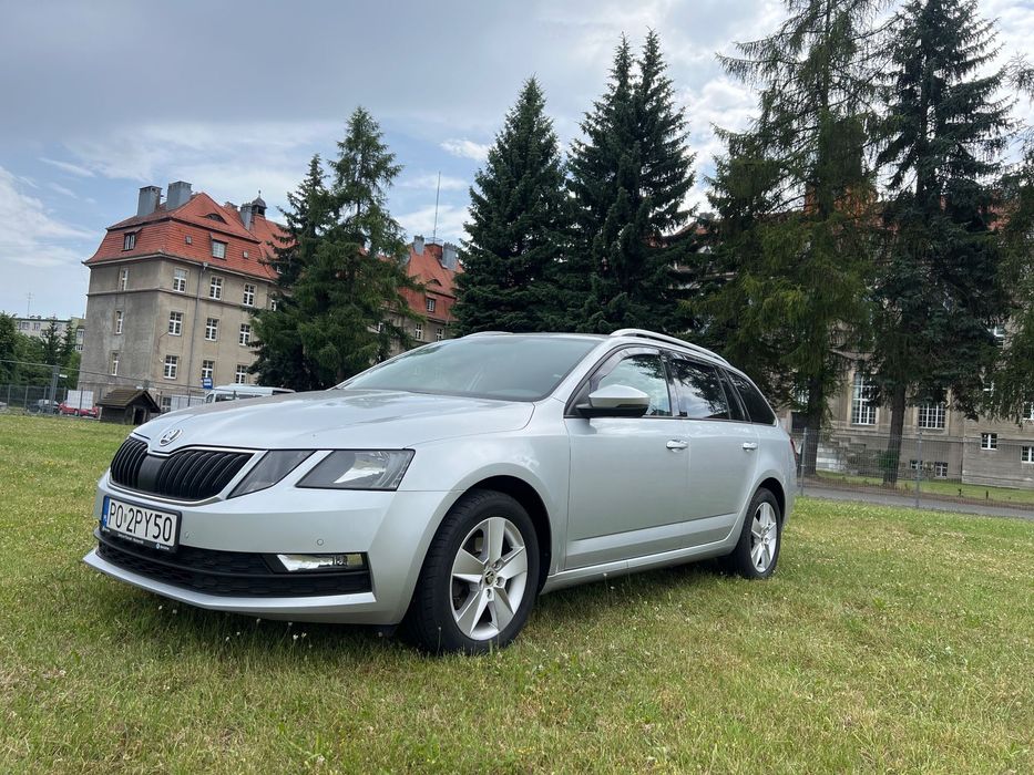 Skoda Octavia salon 1-właść. Klima Bezwypadkowy Nawigacja Ekonomiczny