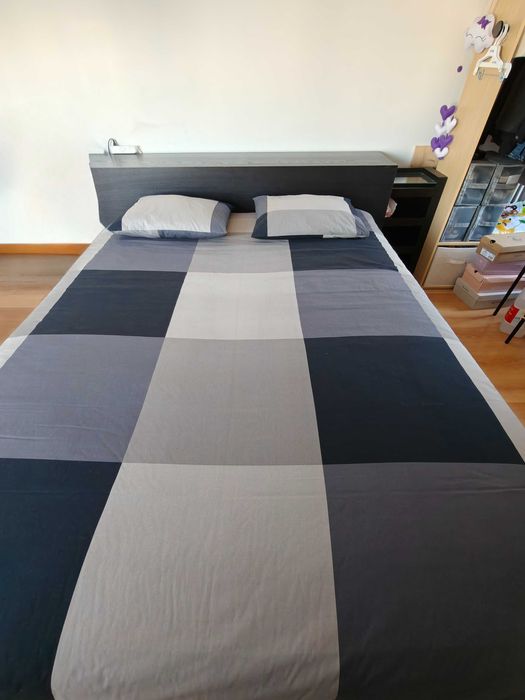 Estrutura de cama IKEA Malm 160x200 com cabeceiras embutidas