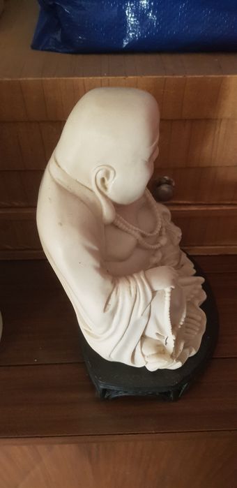 Buda 20cm aproximadamente