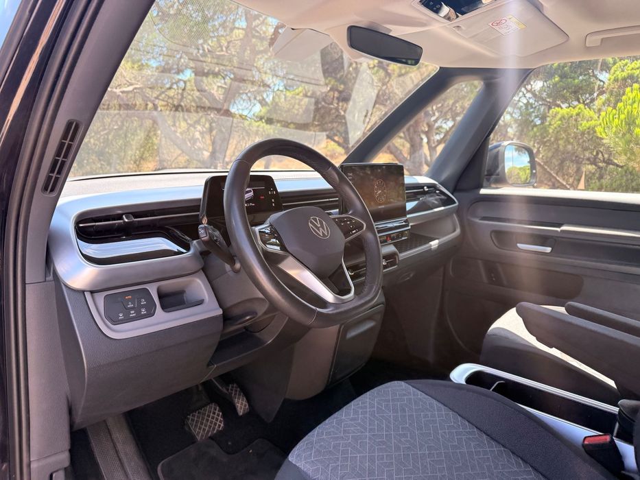 VW ID.Buzz Pro