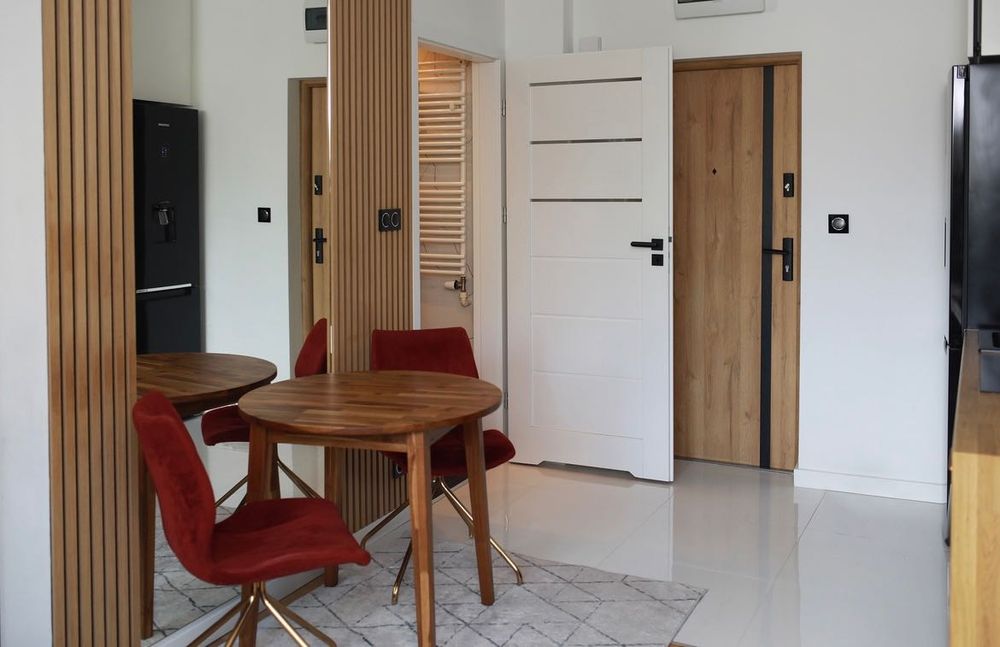 Подобово потижнево після ремонту Крошенська 41.