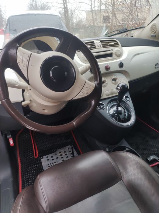 В продажі FIAT 500C