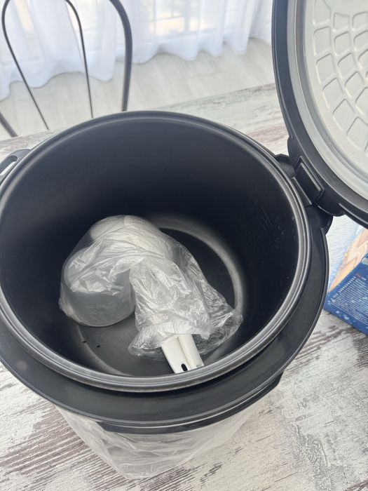 Мультиварка Airforce z.p-88m 6 л., 1500 Вт, нова