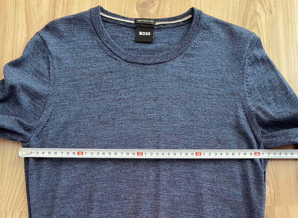 Sweter wełniany Hugo Boss - M