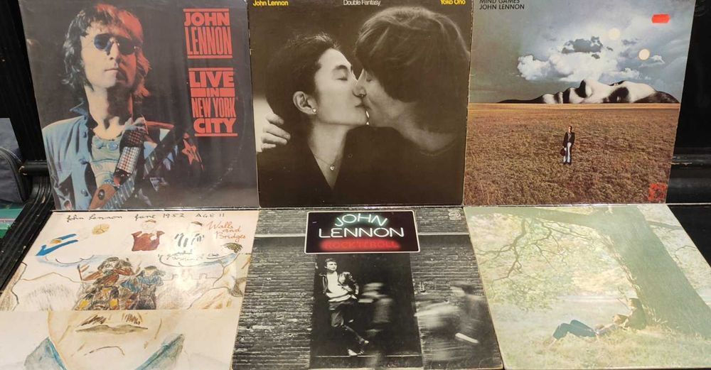 ПластинкиThe Beatles (Битлз), Lennon (Леннон), McCartney (Маккартни)