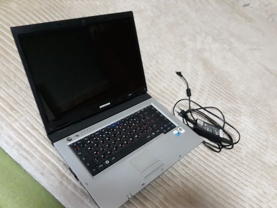 Продам ноутбук самсунг