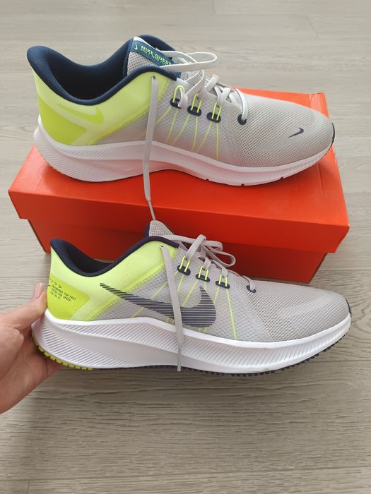 Продам нові чоловічі кросівки Nike