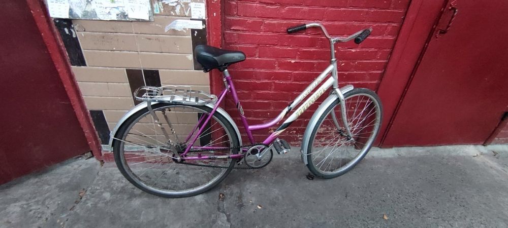 Велосипед без рами зручний як для жінки так і чоловіка