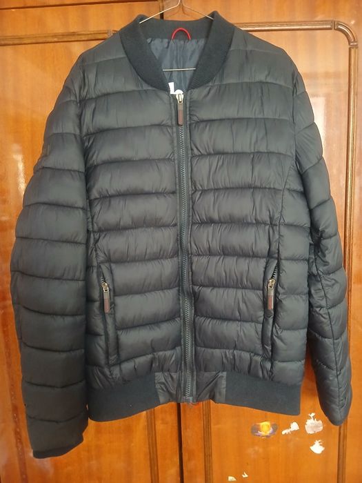 Чоловіча куртка розмір  L