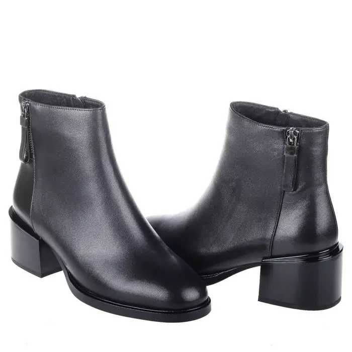 Шкіряні повномірні черевики Anna Lucci, виробництва Туреччини.